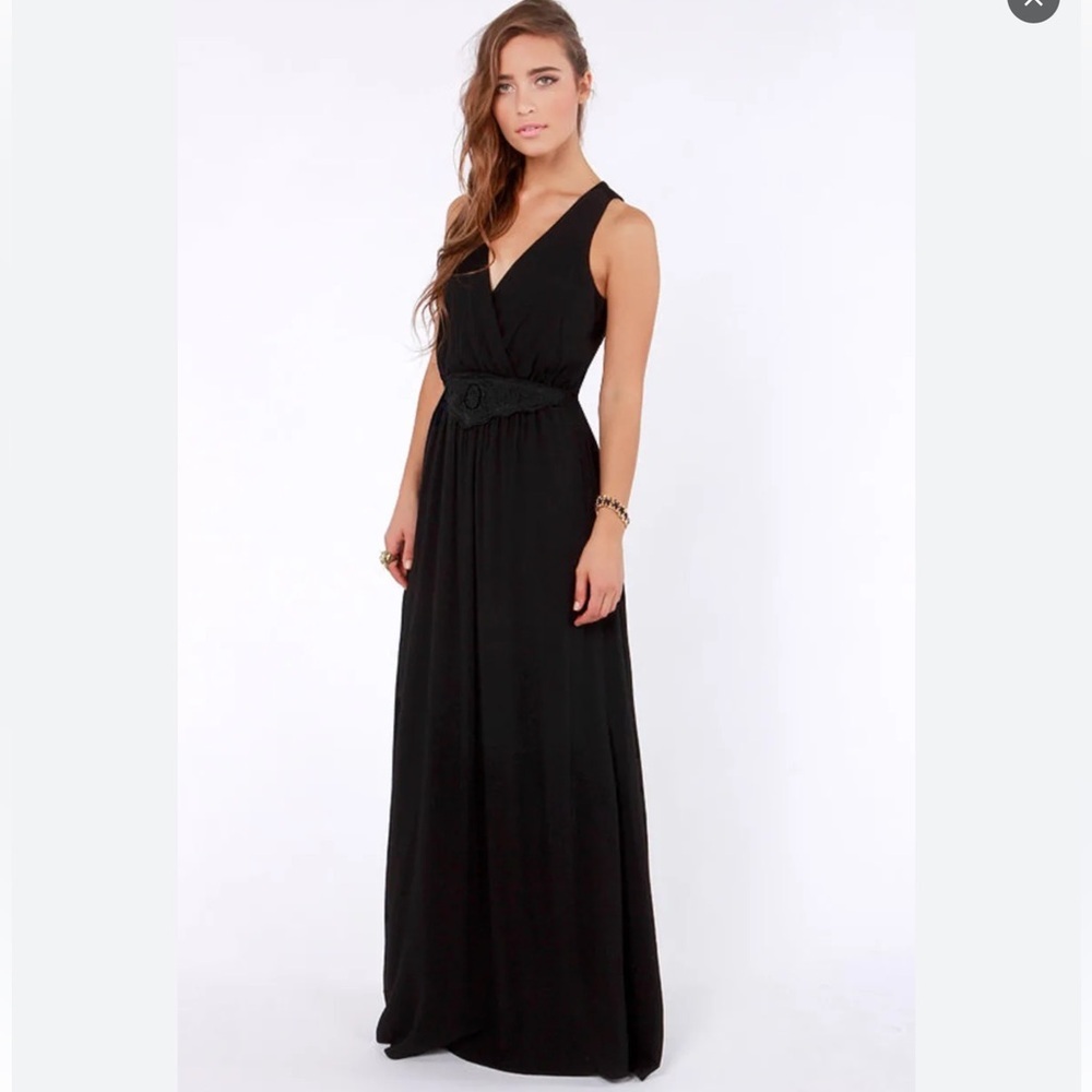 Lulu's Classic Black Sleeveless Maxi Dress